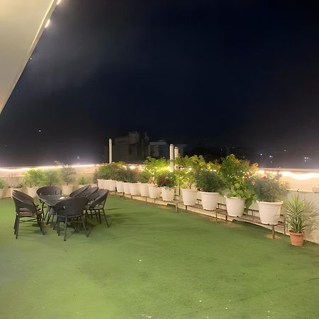 Hotel Aerostar Gold - Opposite Max Healthcare Delhi  Eksteriør bilde