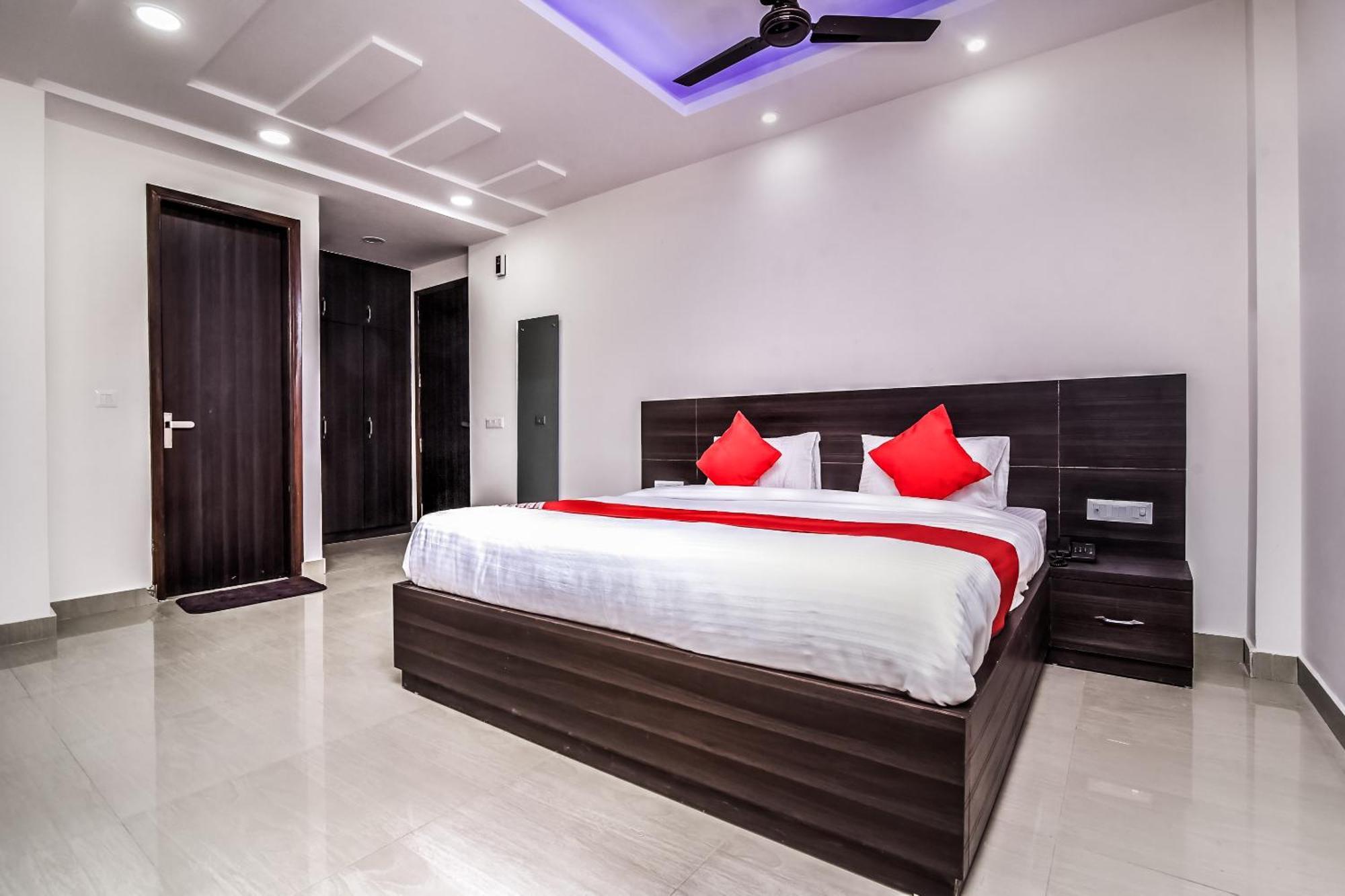 Hotel Aerostar Gold - Opposite Max Healthcare Delhi  Eksteriør bilde