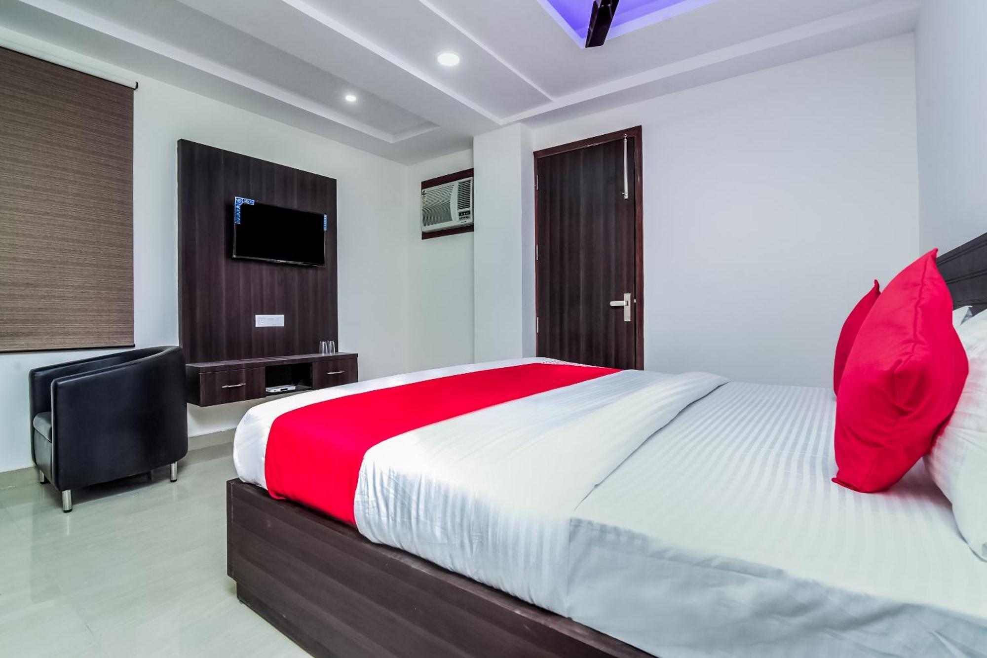 Hotel Aerostar Gold - Opposite Max Healthcare Delhi  Eksteriør bilde