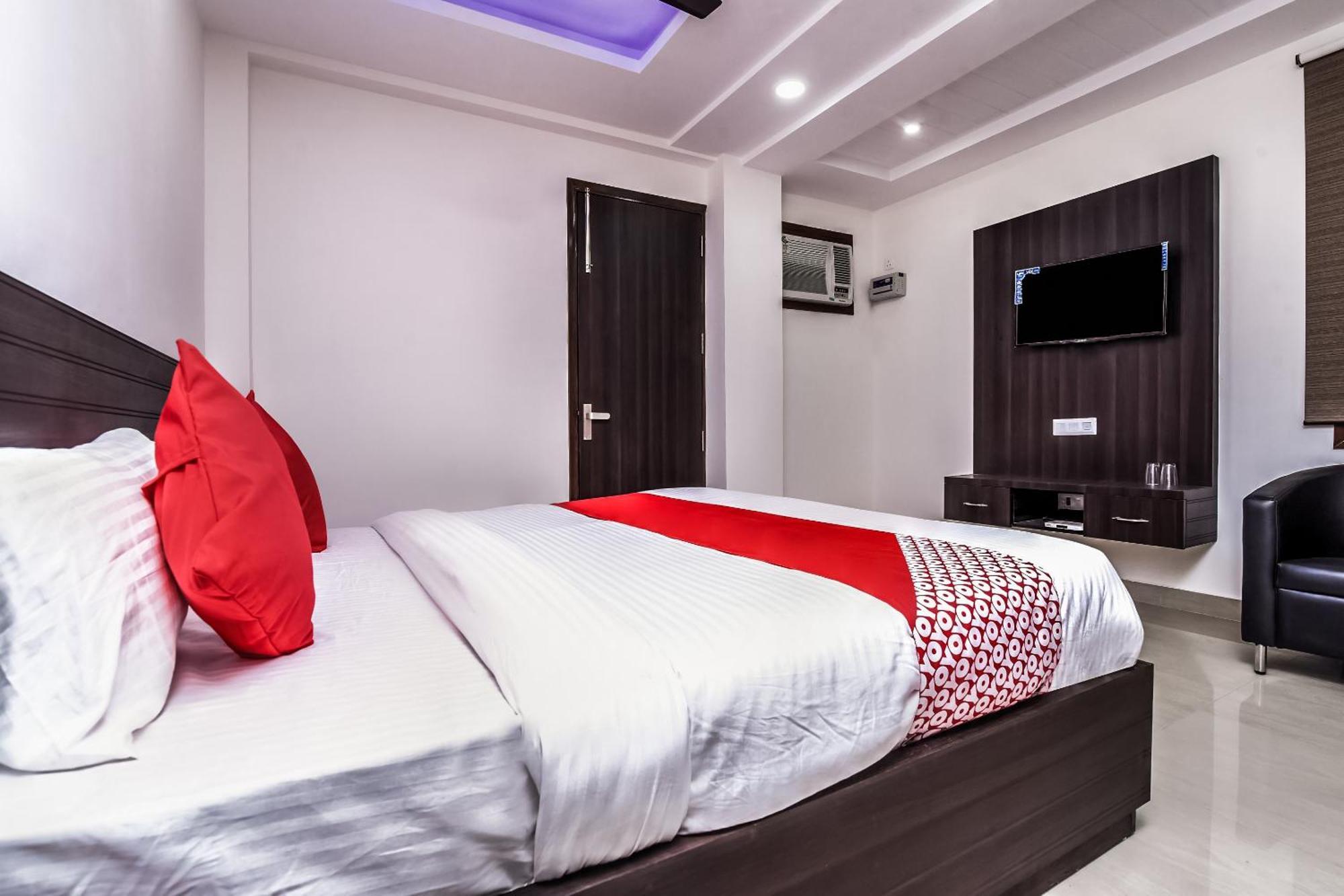 Hotel Aerostar Gold - Opposite Max Healthcare Delhi  Eksteriør bilde