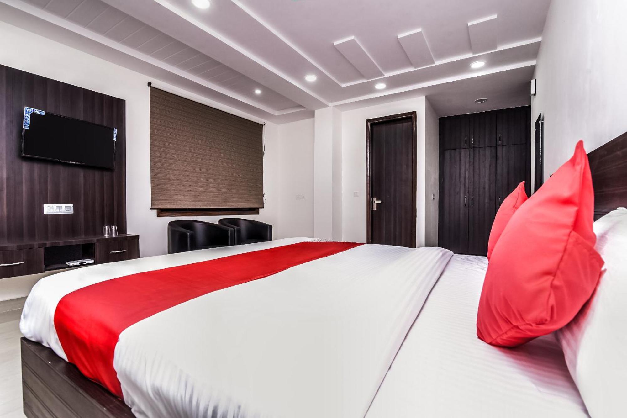 Hotel Aerostar Gold - Opposite Max Healthcare Delhi  Eksteriør bilde