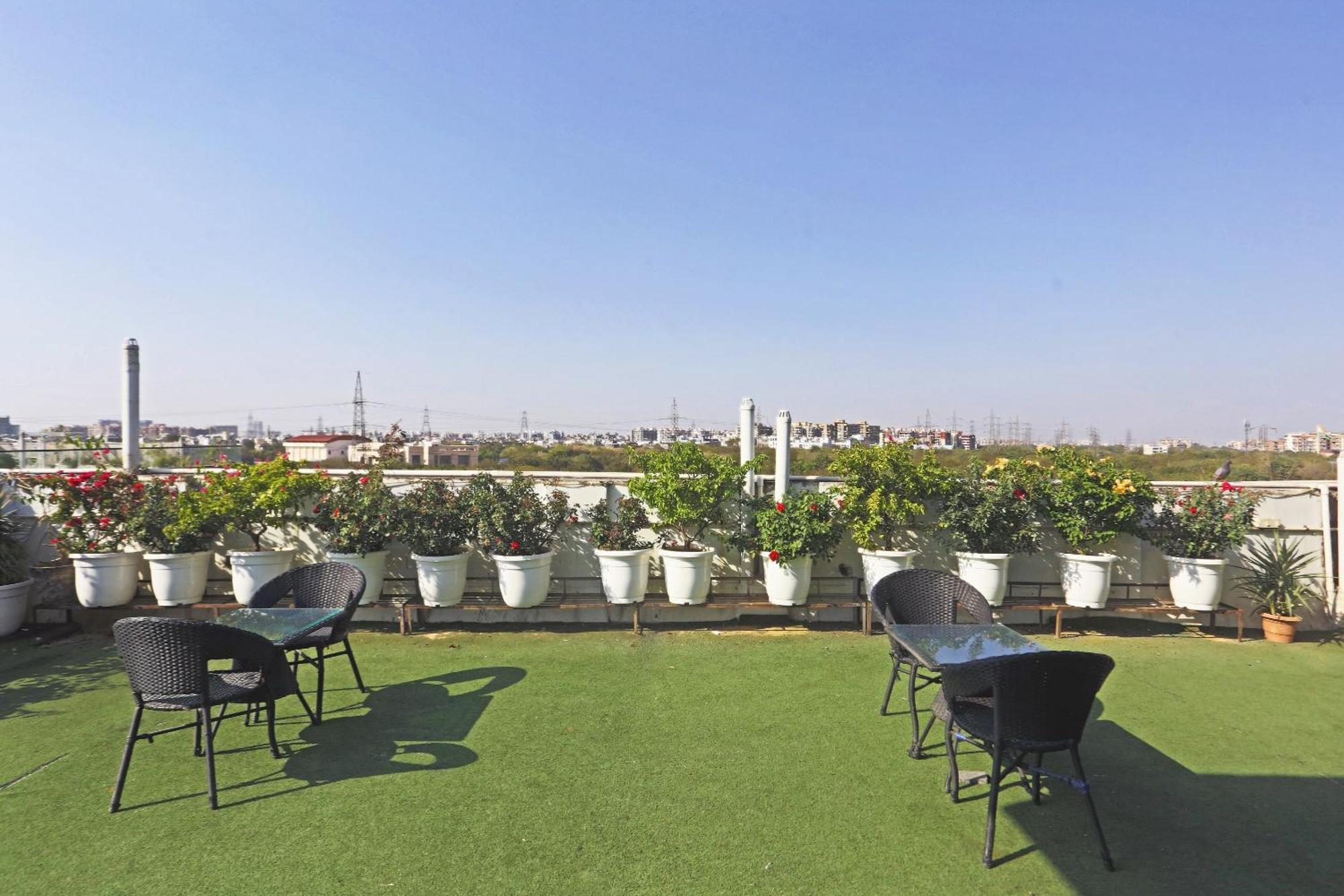 Hotel Aerostar Gold - Opposite Max Healthcare Delhi  Eksteriør bilde