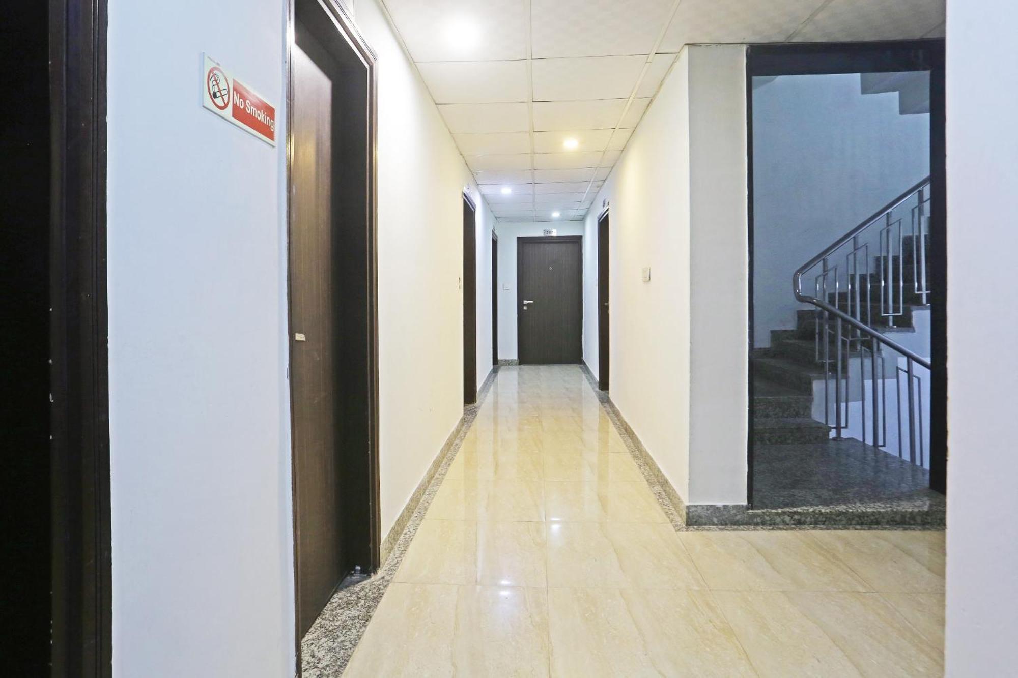 Hotel Aerostar Gold - Opposite Max Healthcare Delhi  Eksteriør bilde
