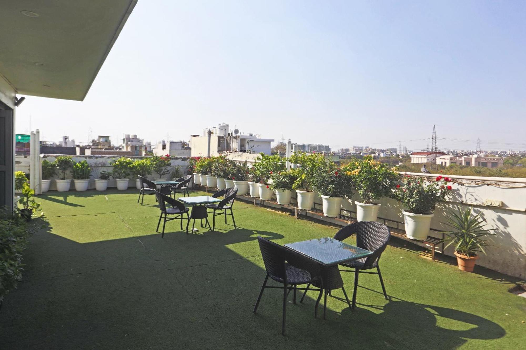 Hotel Aerostar Gold - Opposite Max Healthcare Delhi  Eksteriør bilde