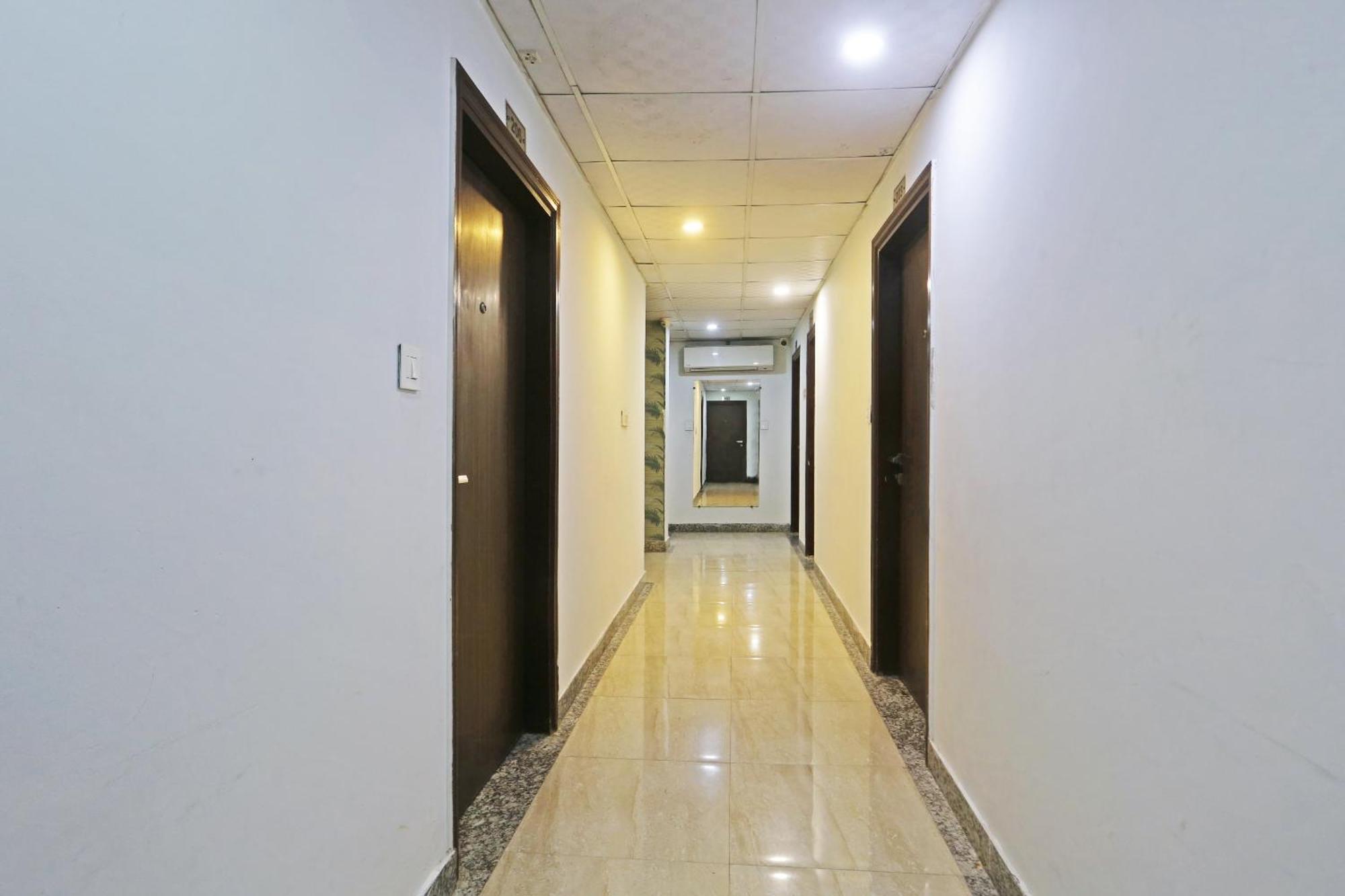 Hotel Aerostar Gold - Opposite Max Healthcare Delhi  Eksteriør bilde