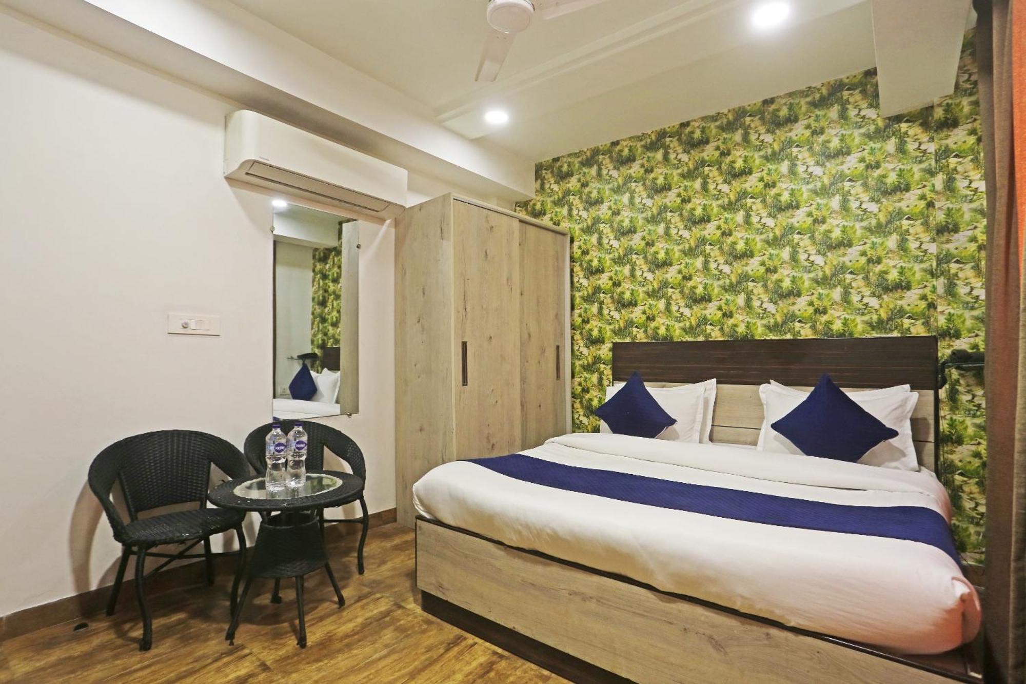 Hotel Aerostar Gold - Opposite Max Healthcare Delhi  Eksteriør bilde